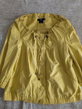 Women's Yellow Jacket